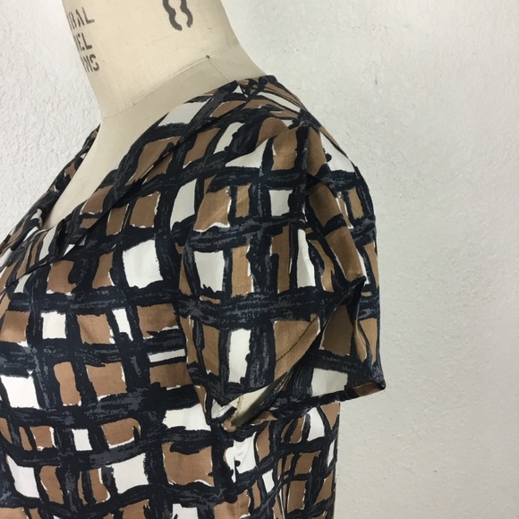 Talbots  Blouse Size S Women's Geometric Pattern Cotton Blouse Short Sleeves - Picture 2 of 12